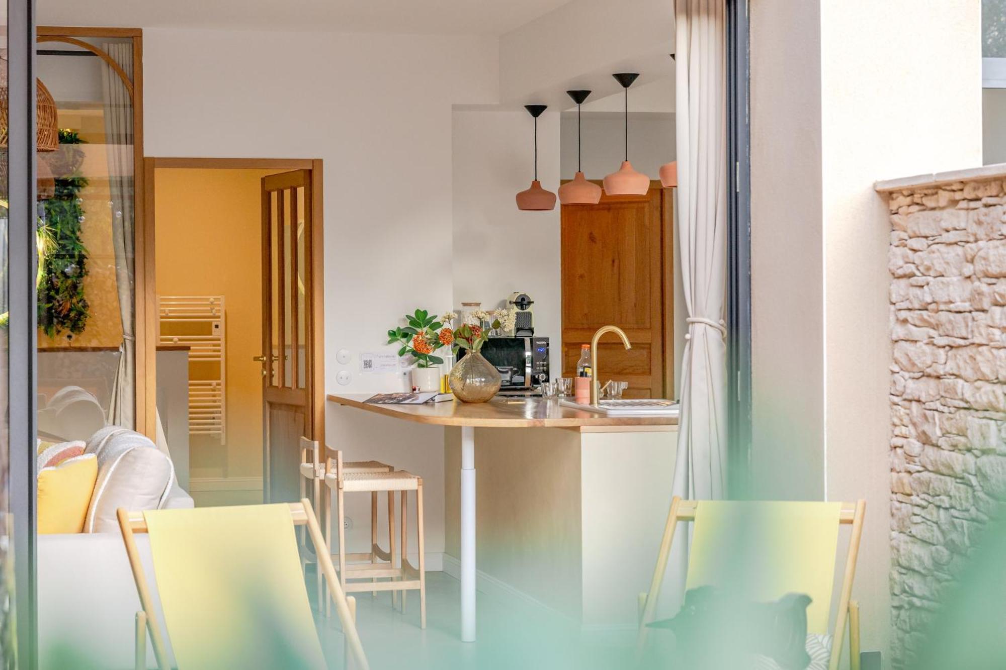 Hermes - Appartement Avec Jacuzzi Scandinave นียงส์ ภายนอก รูปภาพ
